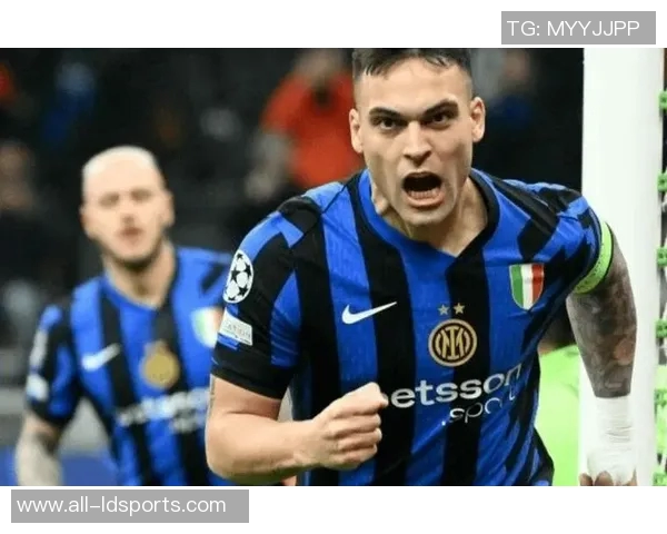 科莫为小法承诺15亿欧预算引援因此拒绝罗马国米的转会邀请