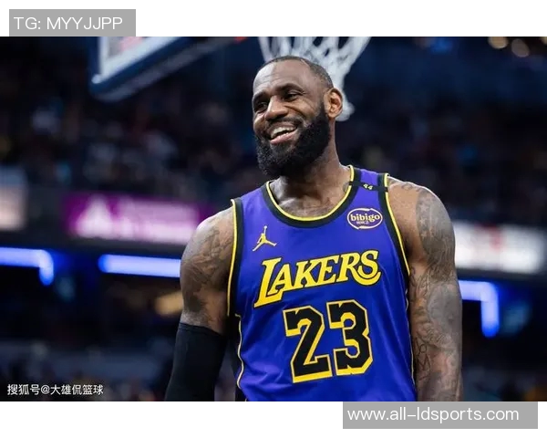 詹姆斯对琼斯泄密比赛信息表示失望原本希望助其进入教练行业