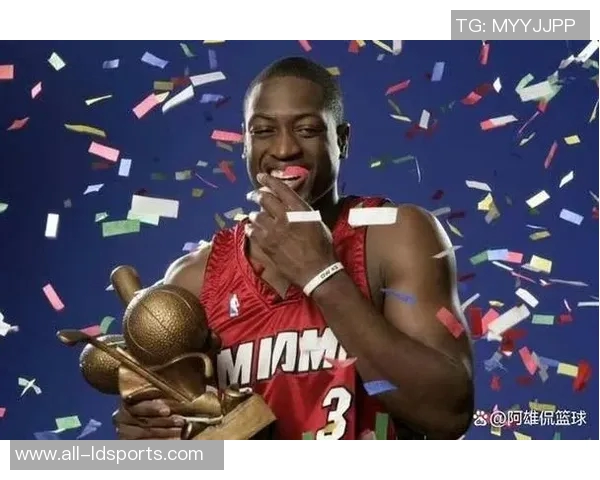 韦德高度评价亚历山大称其独特之处在于夺冠后仍持续自我提升